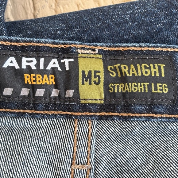 Ariat Men's Straight Leg Blue Jeans - Picture 9 of 16